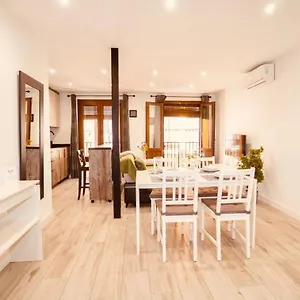 Precioso Piso En Pleno Centro Con Parking Opcional Appartamento